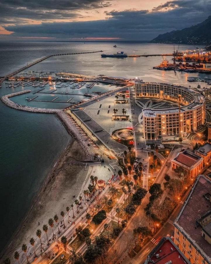 Salifornia Casa Vacanze Salerno Exterior foto