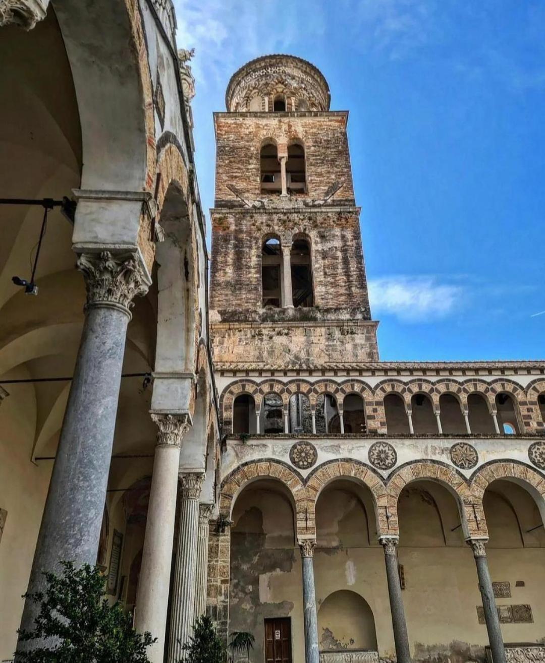 Salifornia Casa Vacanze Salerno Exterior foto