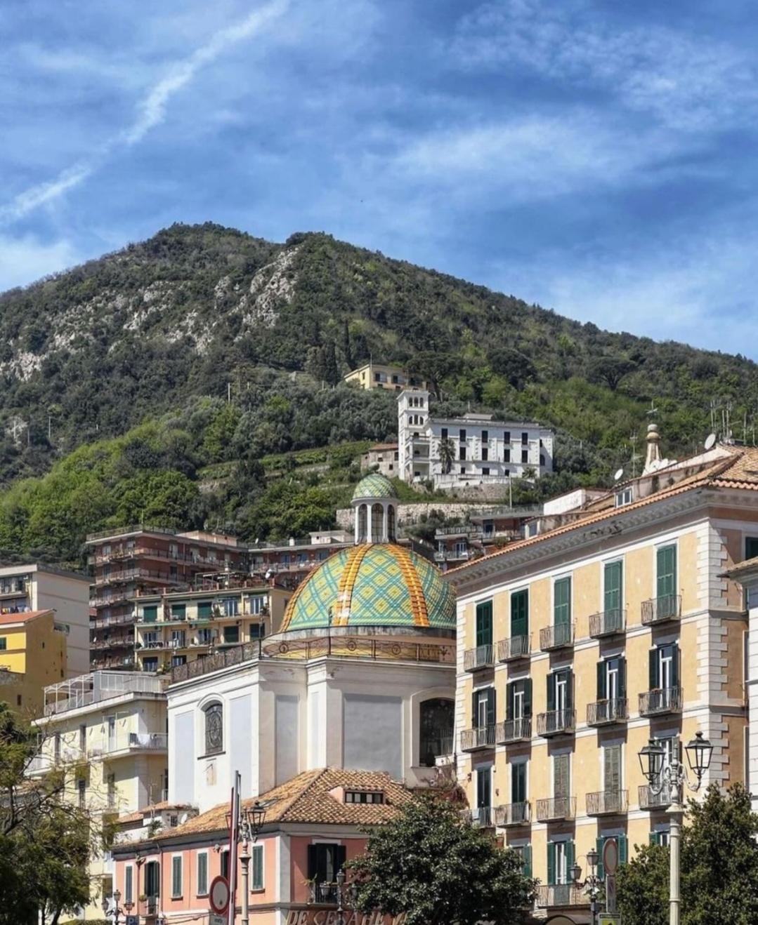 Salifornia Casa Vacanze Salerno Exterior foto
